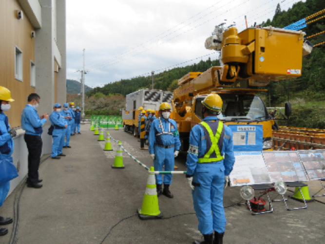 高圧応急用電源車による電力供給訓練を実施2
