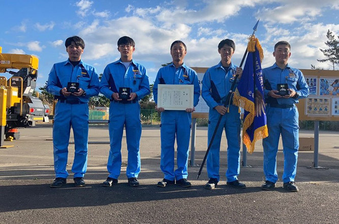 設備復旧部門優勝　宮城支社チーム