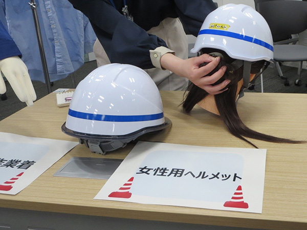 意見交換を実施～女性目線で開発した工具等を紹介～ イメージ1