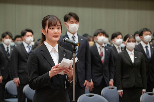 新入社員代表の「誓いの言葉」 イメージ1