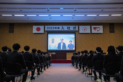 当日の新入社員の皆さんの様子です イメージ5