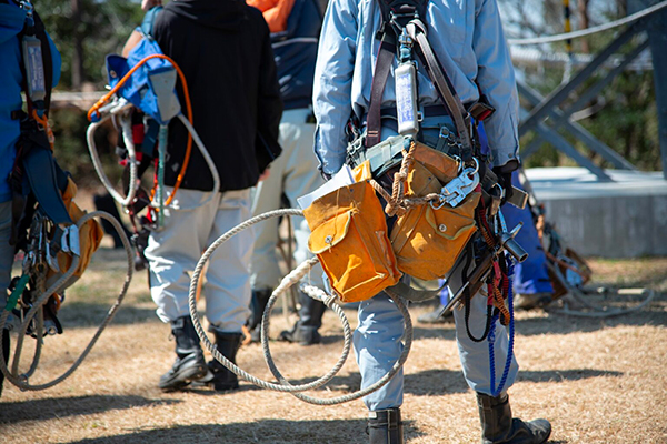 訓練の対象は送電工事会社。施工力確保は喫緊の課題 イメージ1